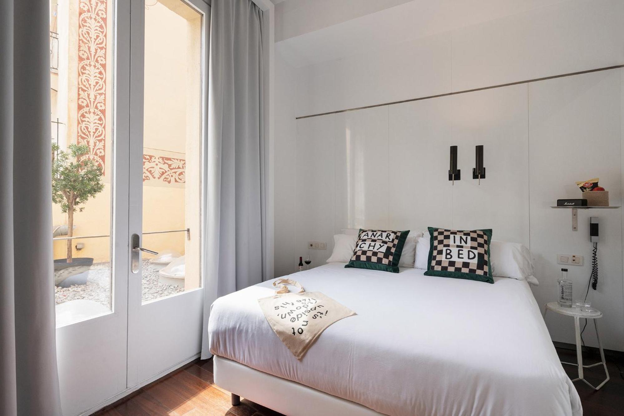 Chic & Basic Born Boutique Hotel บาร์เซโลนา ภายนอก รูปภาพ