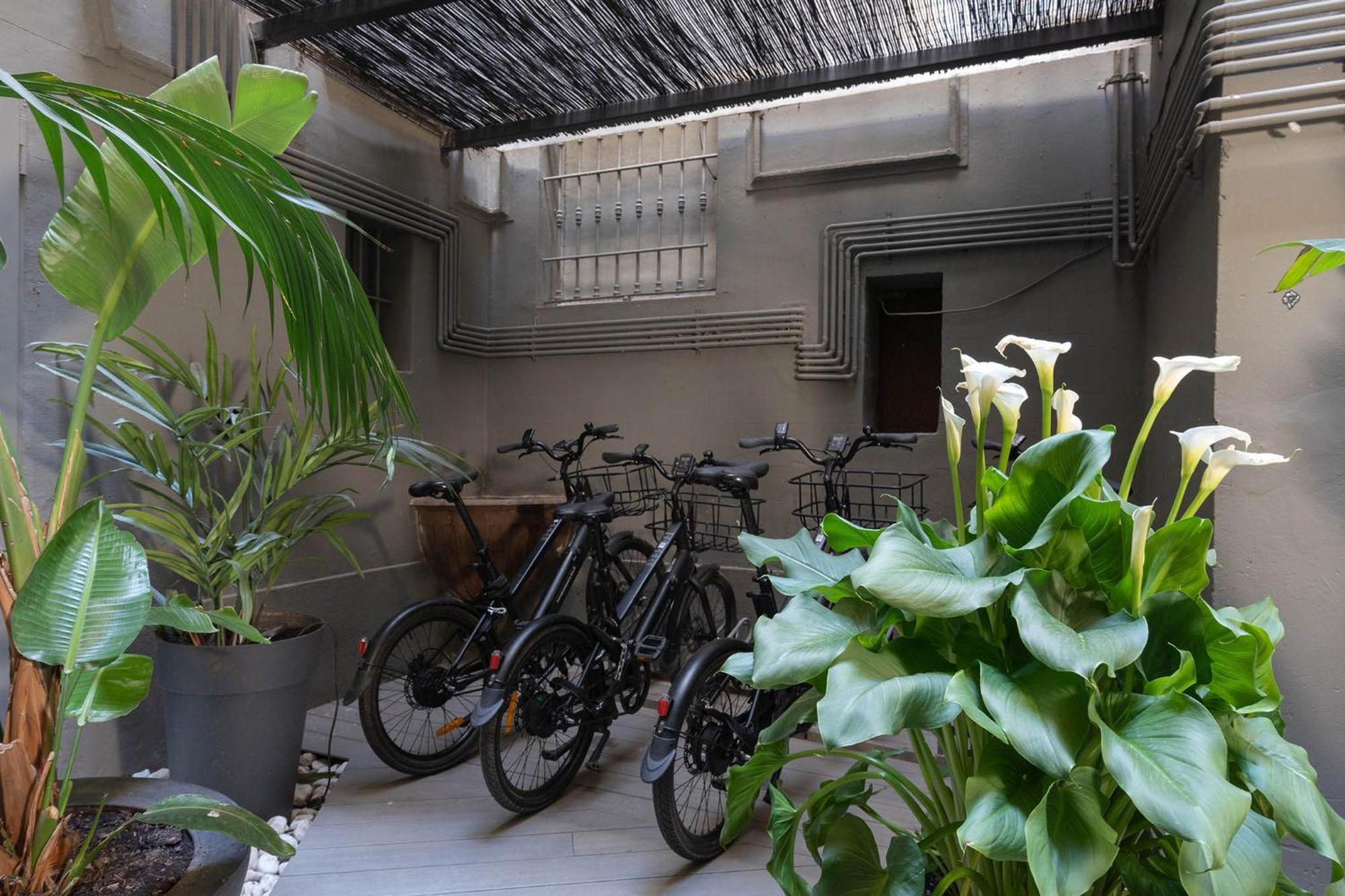 Chic & Basic Born Boutique Hotel บาร์เซโลนา ภายนอก รูปภาพ