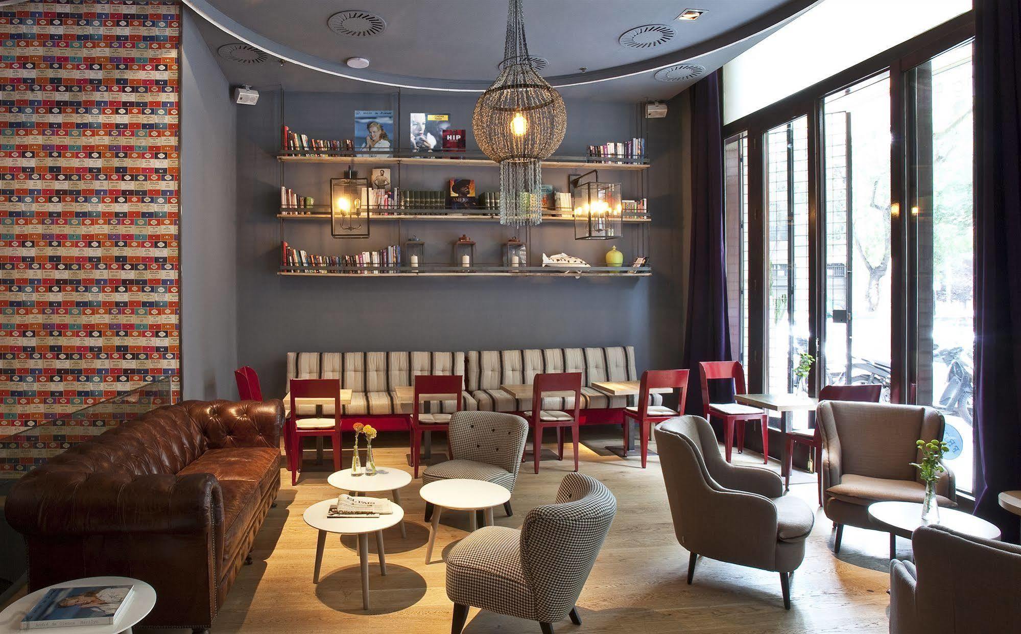 Chic & Basic Born Boutique Hotel บาร์เซโลนา ภายนอก รูปภาพ